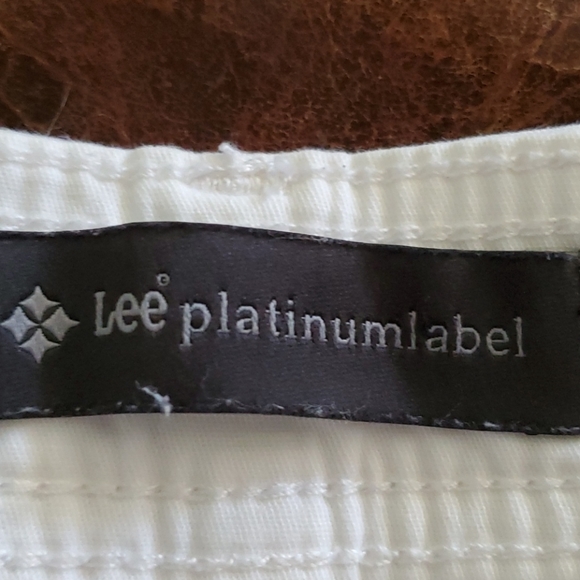 Shorts - Picture 2 of 5